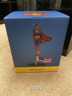 1978 SUPERMAN THE MOVIE STATUE (Deluxe) C Reeves by Iron Studios 110 (US)NEW