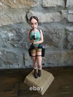 1997 Vintage Tomb Raider Lara Croft Statue By Core Design & Eidos Interactive