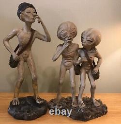 Alien Take Me 2 Your Dealer Resin Statue Figurine Figure Smoking Joint Rare Weed