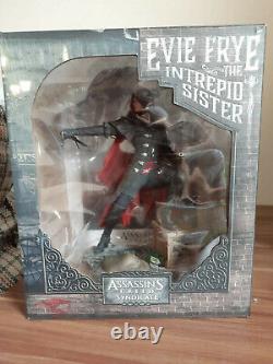 Assassins Creed Syndicate Jacob And Evie Frye Figures Diorama Statue In Stock