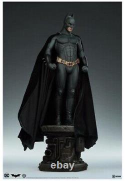 BATMAN Batman Begins Batman Premium Format Figure 1/4 Statue Sideshow