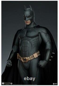 BATMAN Batman Begins Batman Premium Format Figure 1/4 Statue Sideshow