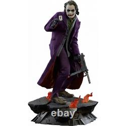 BATMAN The Dark Knight The Joker Premium Format Figure 1/4 Statue Sideshow