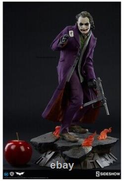 BATMAN The Dark Knight The Joker Premium Format Figure 1/4 Statue Sideshow