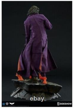 BATMAN The Dark Knight The Joker Premium Format Figure 1/4 Statue Sideshow