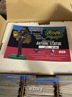 Batman 1966 TV Series Premiere Collection Batgirl Resin Statue