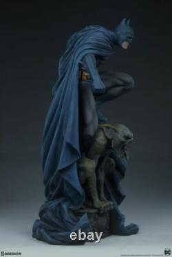 Batman Batman Premium Format 23 Statue (OE) SID300747