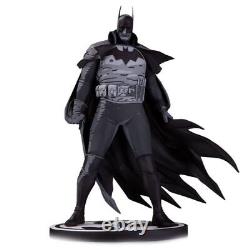 DC Batman Statue Resin 1/10 Gotham by Gaslight Batman Black And White McFarlane