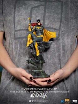 DC Comics Batgirl DLX 1/10 Statue