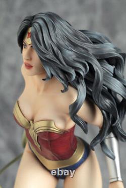 DC Comics Wonder Woman Fantasy Figure Gallery Statue By Luis Royo (Yamato USA)