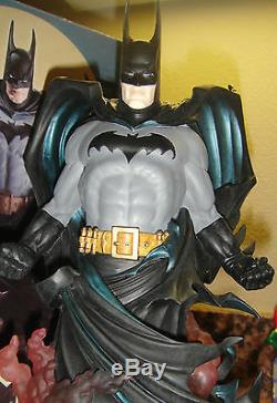 DC DIRECT DYNAMICS BATMAN STATUE #102/2500 MIB! JLA DARK KNIGHT Rises Figure