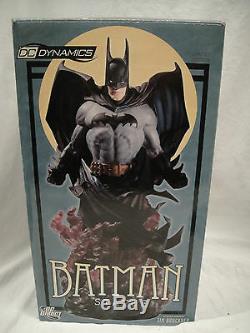 DC DIRECT DYNAMICS BATMAN STATUE #102/2500 MIB! JLA DARK KNIGHT Rises Figure