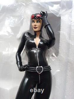 DC cover girls. Cat Woman Statue. Adam Hughes. UK Seller. New In Box. Bnib
