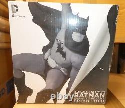 Dc Comics Batman Black & White Statue New Bryan Hitch Justice league figure