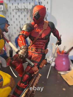 Deadpool vs Wolverine Custom Painted Resin Statue 1/6