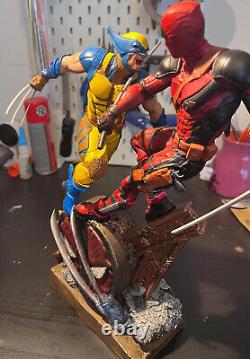 Deadpool vs Wolverine Custom Painted Resin Statue 1/6