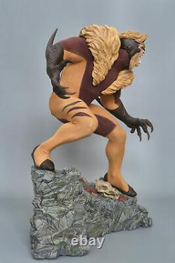 EXCLUSIVE Sideshow Collectibles Sabretooth Premium Format Figure Statue