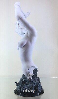 Erotic Female Nude Torso Nude Undressing 1/4 Scale Jaydee Models Dewar