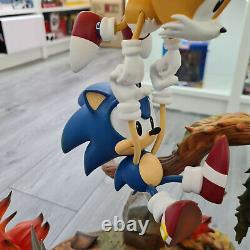 First4Figures Sonic the Hedgehog 3 Sonic & Tails Resin Large Statue Model Figure