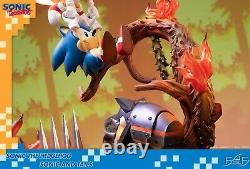 First 4 Figures Sonic the Hedgehog Sonic and Tails Resin Statue F4F UK
