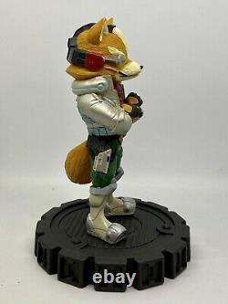 Fox McCloud Star Fox Zero Resin Statue Figure Gamestop Exclusive RARE 8 Inch