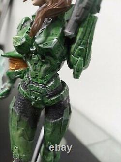 Halo Master Chief (Female) 9 Statue Figure + Cortana