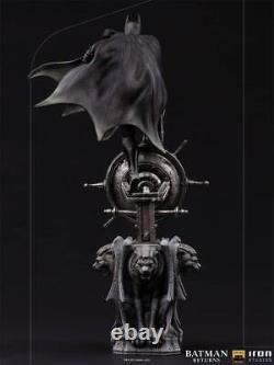 Iron Studios Batman Returns Batman Deluxe BDS Art Scale Statue 1/10