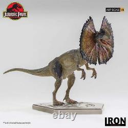 Jurassic Park Dilophosaurus 110 Scale Statue Iron Studios