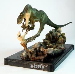 King Kong VENATOSAURUS ATTACK Resin Statue 45Cm Weta Ltd 3000