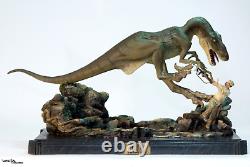 King Kong VENATOSAURUS ATTACK Resin Statue 45Cm Weta Ltd 3000