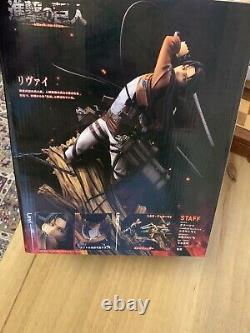 Kotobukiya ARTFX J Attack on Titan Levi Renewal Package Ver. Figure Statue