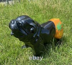 Life size Painted Fibreglass / Resin Bulldog Statue / Figure