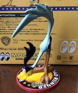 Looney Tunes Road Runner Mooneyes Figure Statue Warner Brothers Collector Item