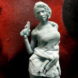 NEMESIS + JILL VALENTINE (RESIDENT EVIL) statue figure model