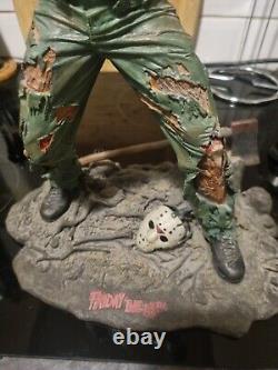 Neca Jason Voorhees Figure Statue 15inch 1/4 Scale VERY rare Number 439Of 1000