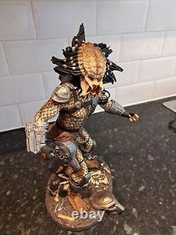PREDATOR RESIN CAST MODEL STATUE 14.5 inch height Stunning, Rare Item