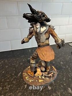 PREDATOR RESIN CAST MODEL STATUE 14.5 inch height Stunning, Rare Item