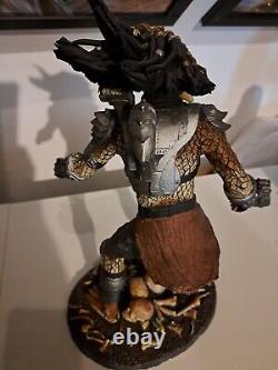PREDATOR RESIN CAST MODEL STATUE 14.5 inch height Stunning, Rare Item