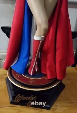 Prime 1 Studio MMWW-03S Wonder Woman 1975 TV Series Deluxe Bonus Ver Statue 1/3