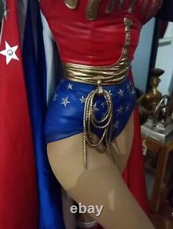 Prime 1 Studio MMWW-03S Wonder Woman 1975 TV Series Deluxe Bonus Ver Statue 1/3