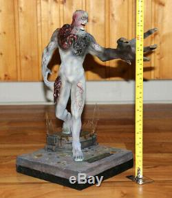 Resident Evil 1 2 3 Tyrant Huge Resin Statue Figure Limited Edition Capcom Gaya