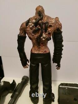 Resident Evil 3 Nemesis Resin Statue Figure Toy RARE