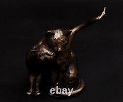 Resin Figure Cat Couple Made Of With Bronzepulver Statue Art Sculpture Large