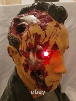 Sideshow 11 Scale Life-size Terminator T-800 Endoskeleton Bust Statue Figure