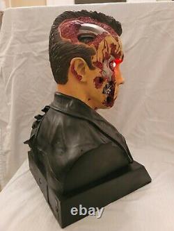 Sideshow 11 Scale Life-size Terminator T-800 Endoskeleton Bust Statue Figure