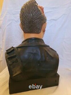 Sideshow 11 Scale Life-size Terminator T-800 Endoskeleton Bust Statue Figure