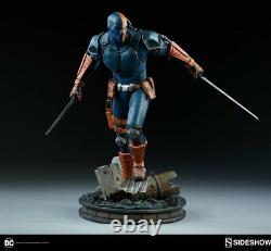 Sideshow Collectibles DC Comics Deathstroke Premium Format Figure Statue
