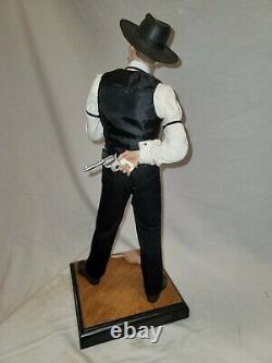 Sideshow Exclusive Six Gun Doc Holliday 1/4 Premium Format Figure 118/125 Statue