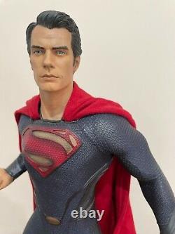 Sideshow Superman Man Of Steel Premium Format 1/4 Scale Statue Figure DC Comics