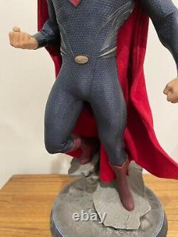 Sideshow Superman Man Of Steel Premium Format 1/4 Scale Statue Figure DC Comics